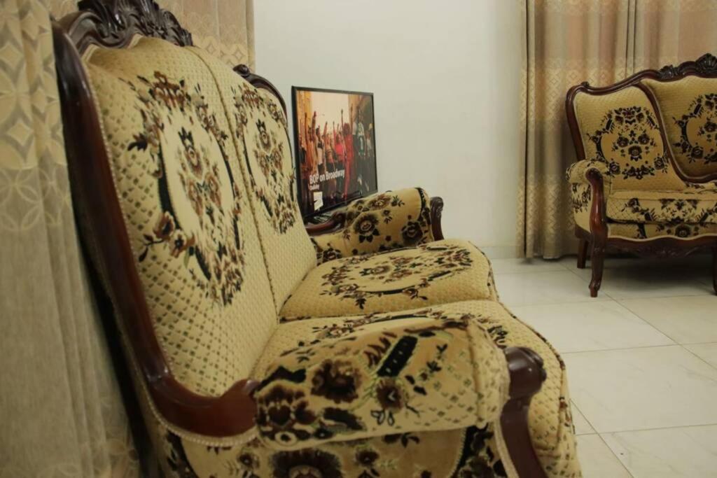 Residence Jeanne A Yaounde Odza Messamengo Dış mekan fotoğraf
